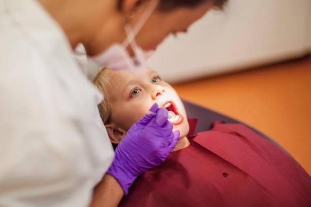 Best Emergency Dental Services for Seniors in Northbrook, OH